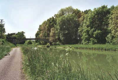 le canal de la Marne à la Saône (14052 octets)